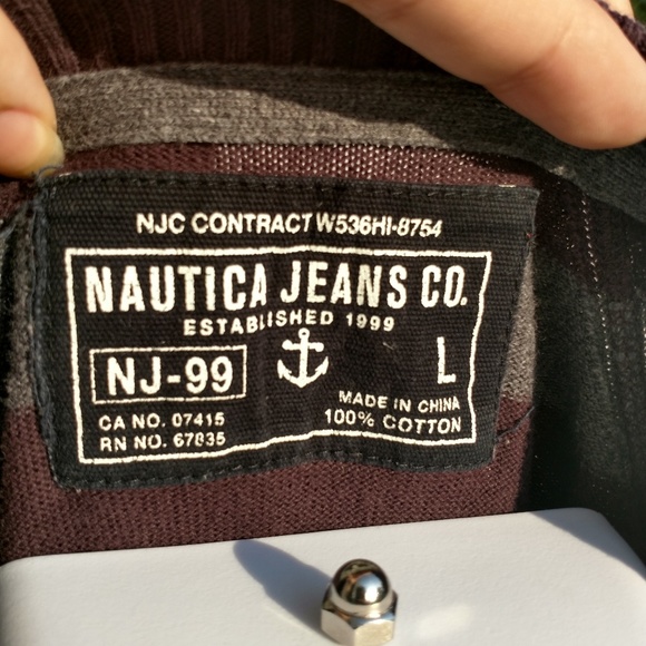 Really nice pre-owned Nautica Jeans Co. Mens Shirt - Picture 2 of 5